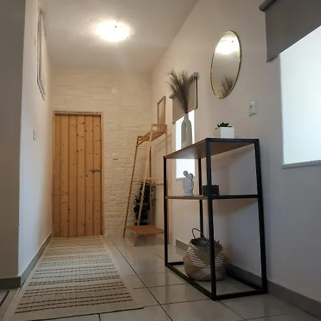 Maison Jolie