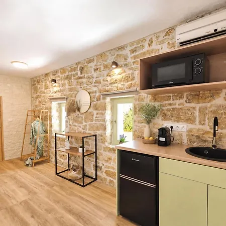 Maison Jolie * Vlachopoulátika