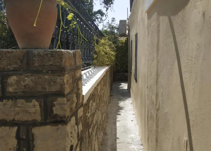 Maison Jolie Vlachopoulatika